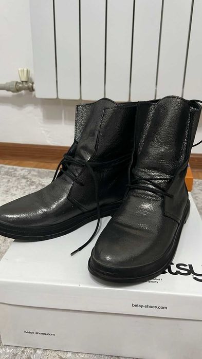 Срочно сапоги женские