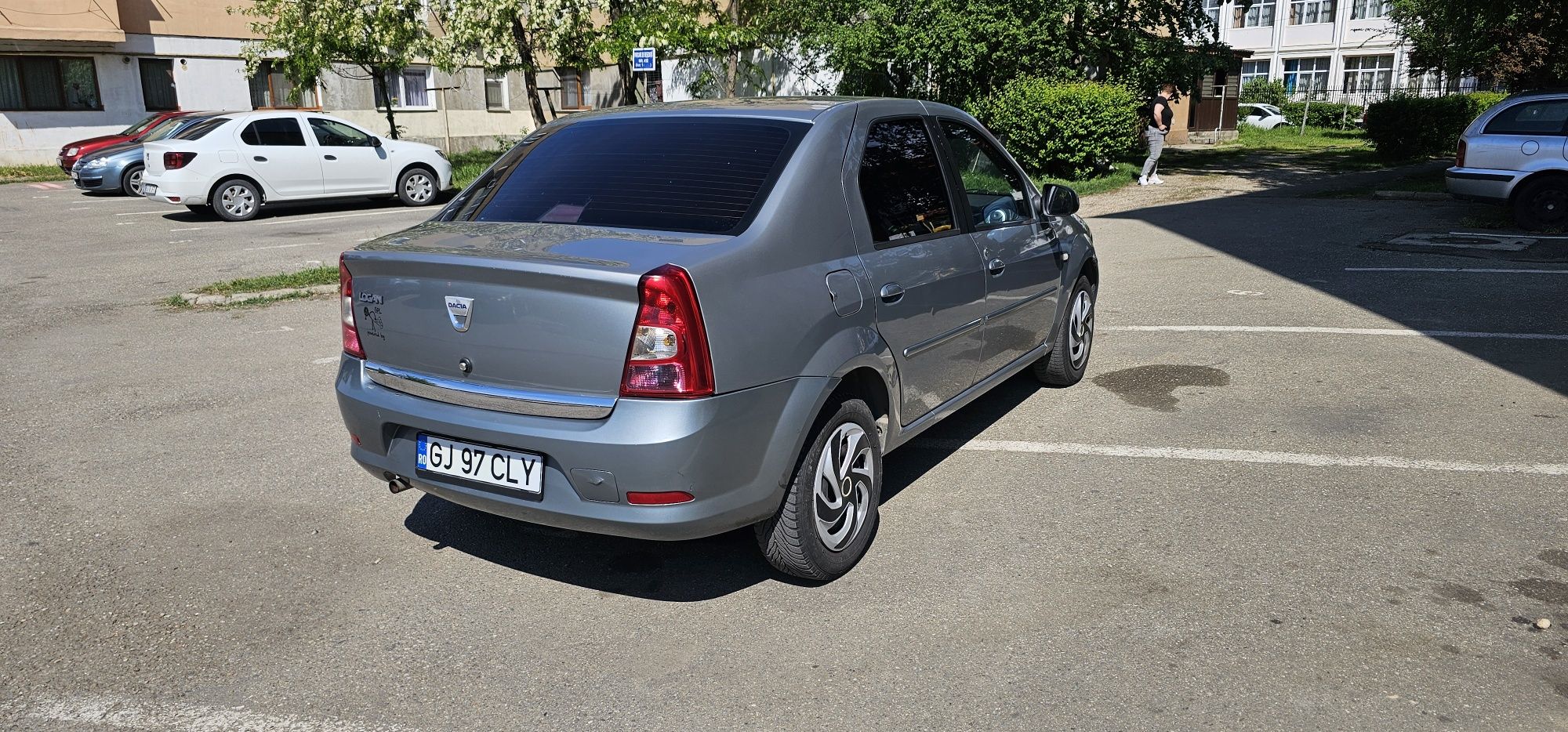 Dacia Logan an2011 cu gpl si ac