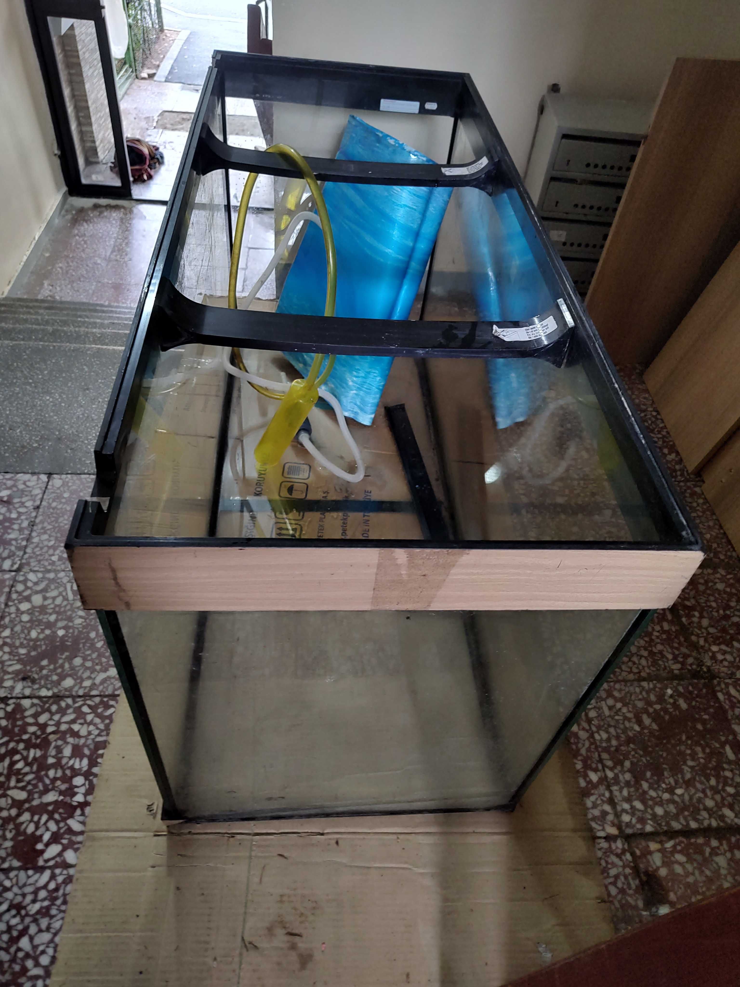 Acvariu JUWEL 350 litri cu stand dedicat original