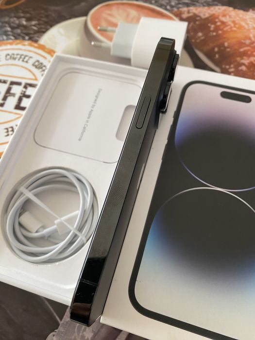 Продавам Iphone 14 Pro