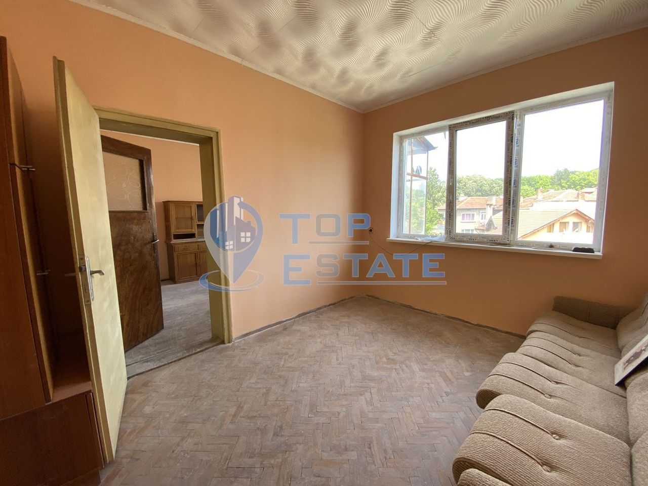 Продава се Многостаен апартамент в Павликени - 100 кв.м за 561 €/кв.м - Снимка #3