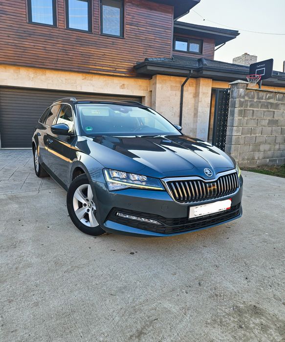 Skoda Super 2.0 TDI / 150 CP _Bord virtual An Fab 2022_ Distronic_LED