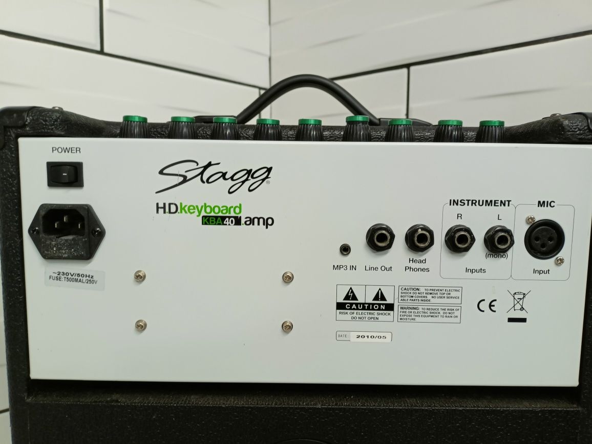 Amplificator Stagg 40 Watt, combo, clapa, keyboard, voce, instrument