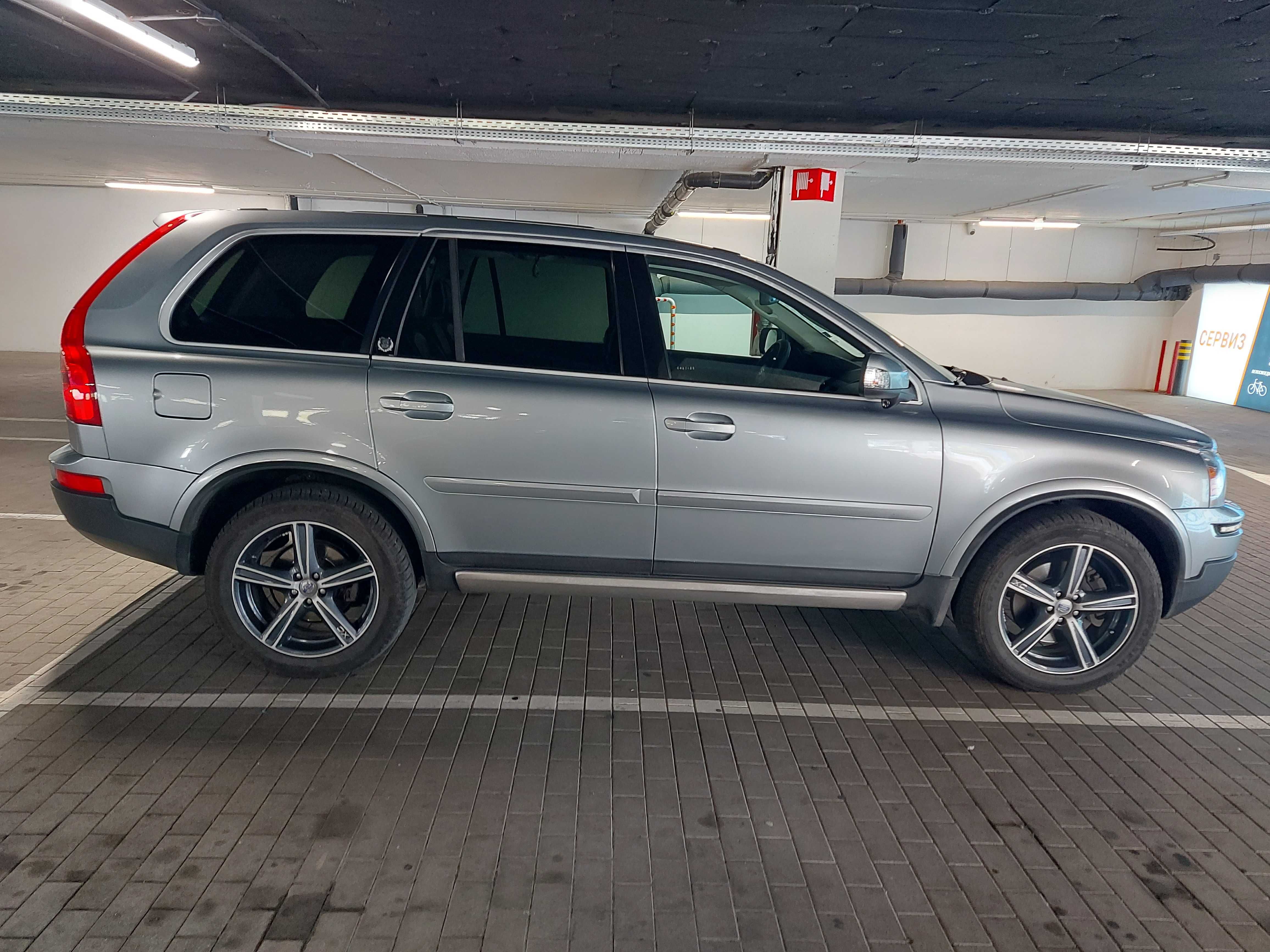 Volvo XC90 2.4 D5 R- Design