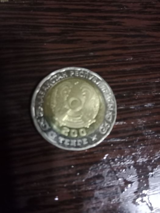 Продам монеты,2 штуки