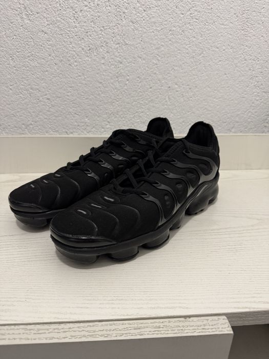 Обувки Nike Vapormax PLUS