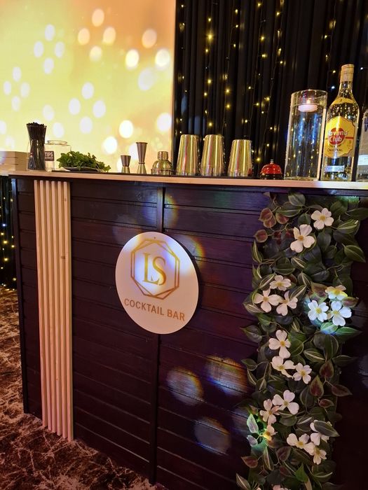Cocktail bar mobil pentru evenimente