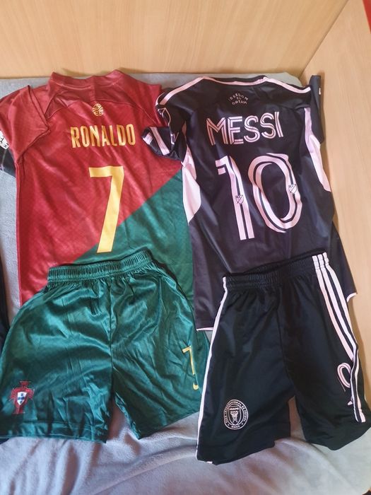 Vând seturi fotbal copii