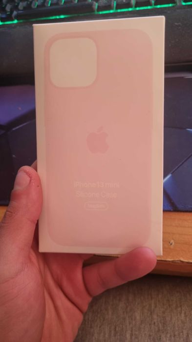 Iphone 13 mini silicone case розов