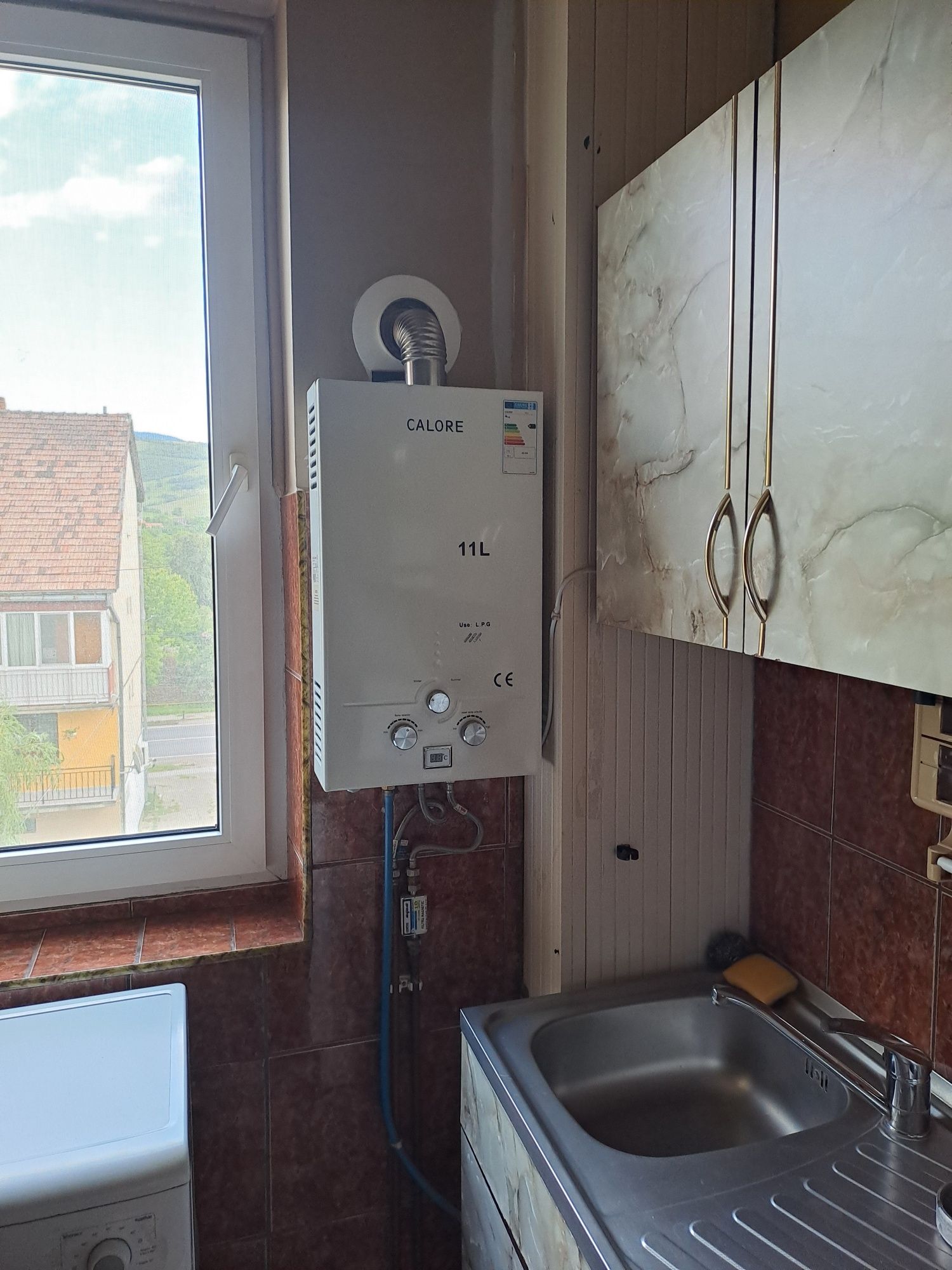 Vand apartament cu 2 camere