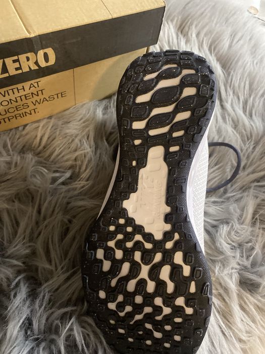Оригинални Маратонки на NIKE номер 38