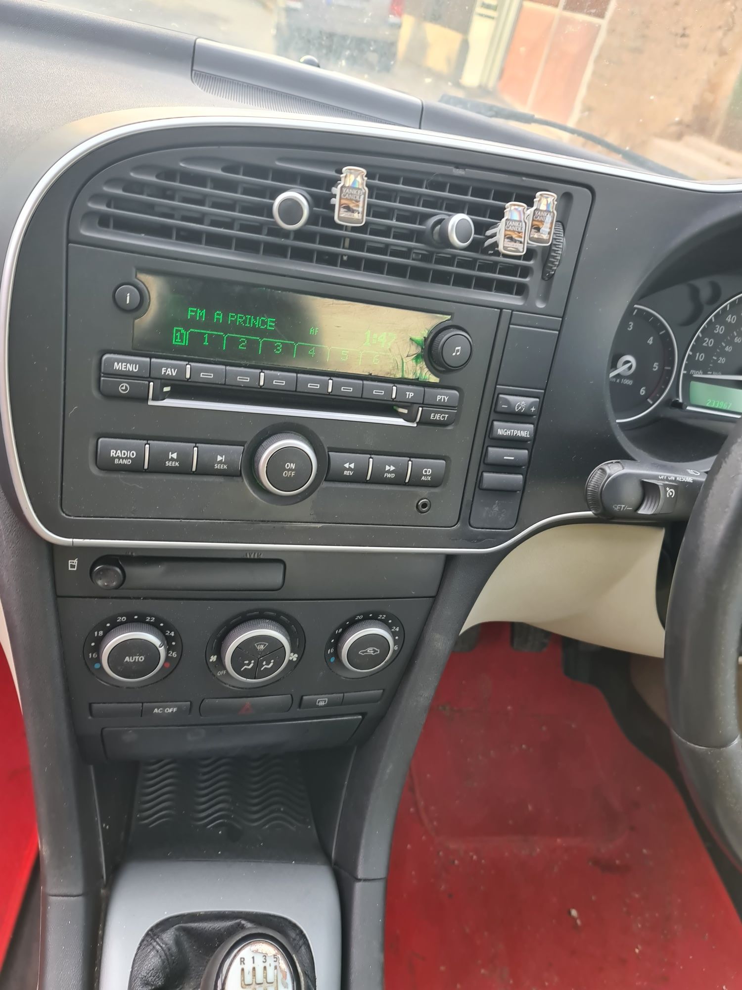 Продавам Saab 9-3 1.9 tid 120 hp 2008