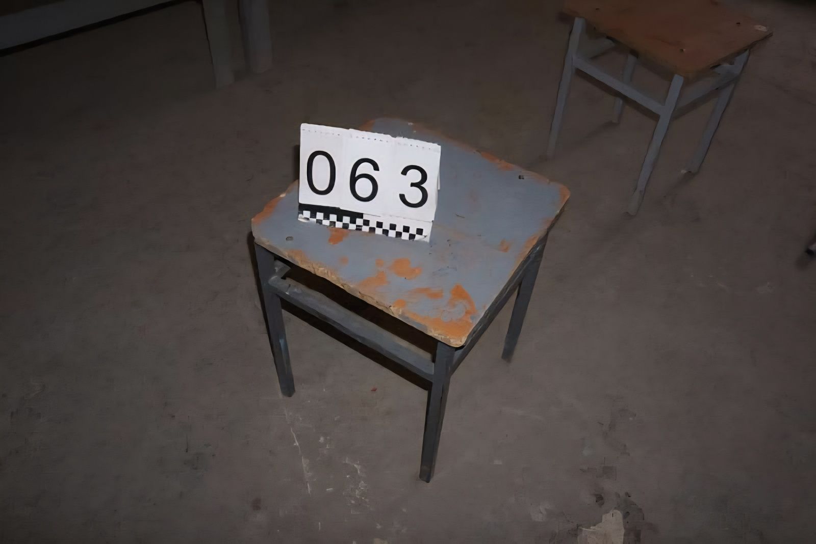 Табурет, стол в кол-ве 112 шт
