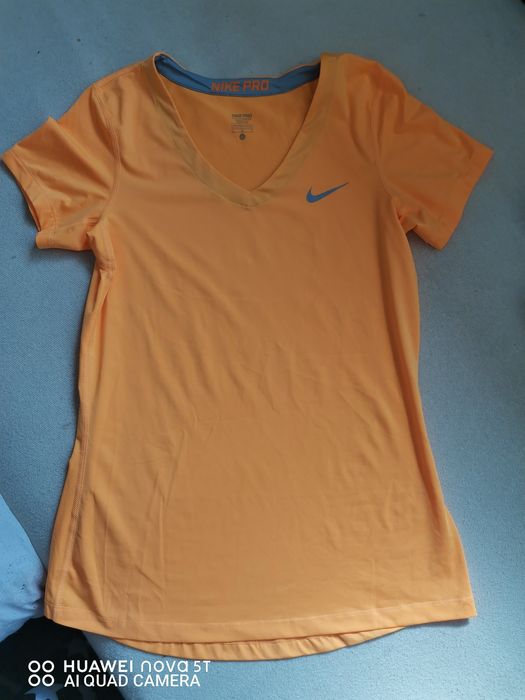 Екип Пума размер S, Страхотна  тениска Nike размер Л