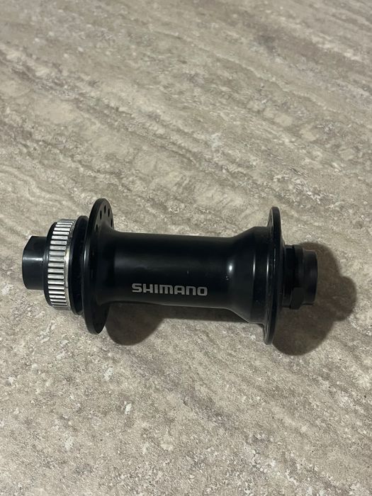 Vând diferite piese de bicicletă