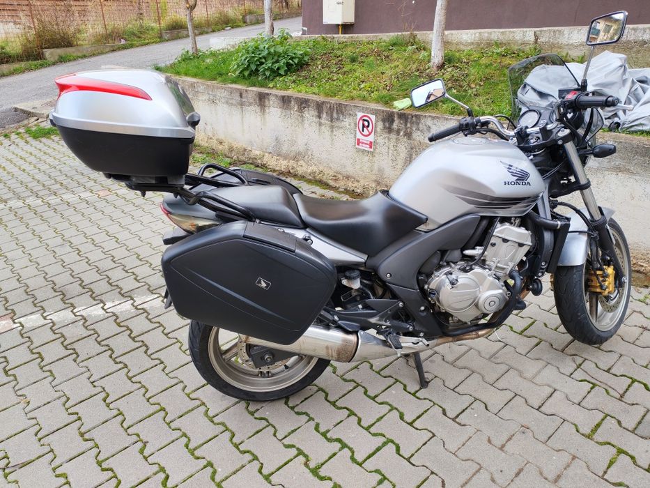 Motocicleta Honda CBF600