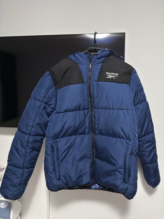 Geaca Reebok iarna noua