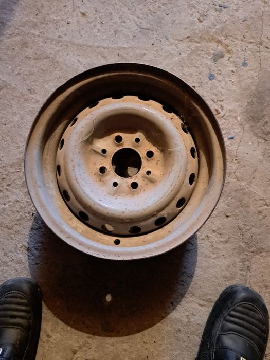 Продаётся Колесо и диски