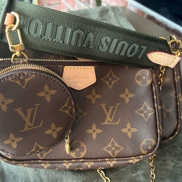 Дамска чанта Louis Vuitton