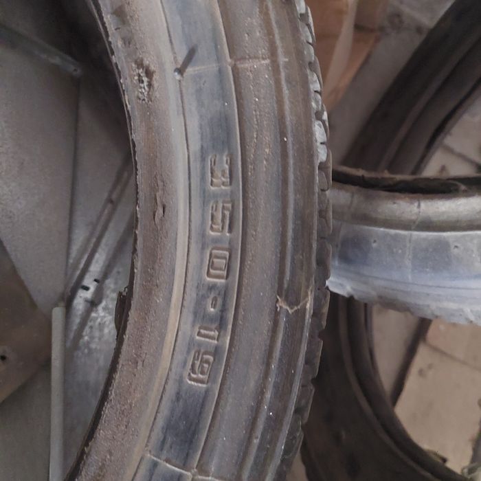 Cauciucuri motocicleta de epoca