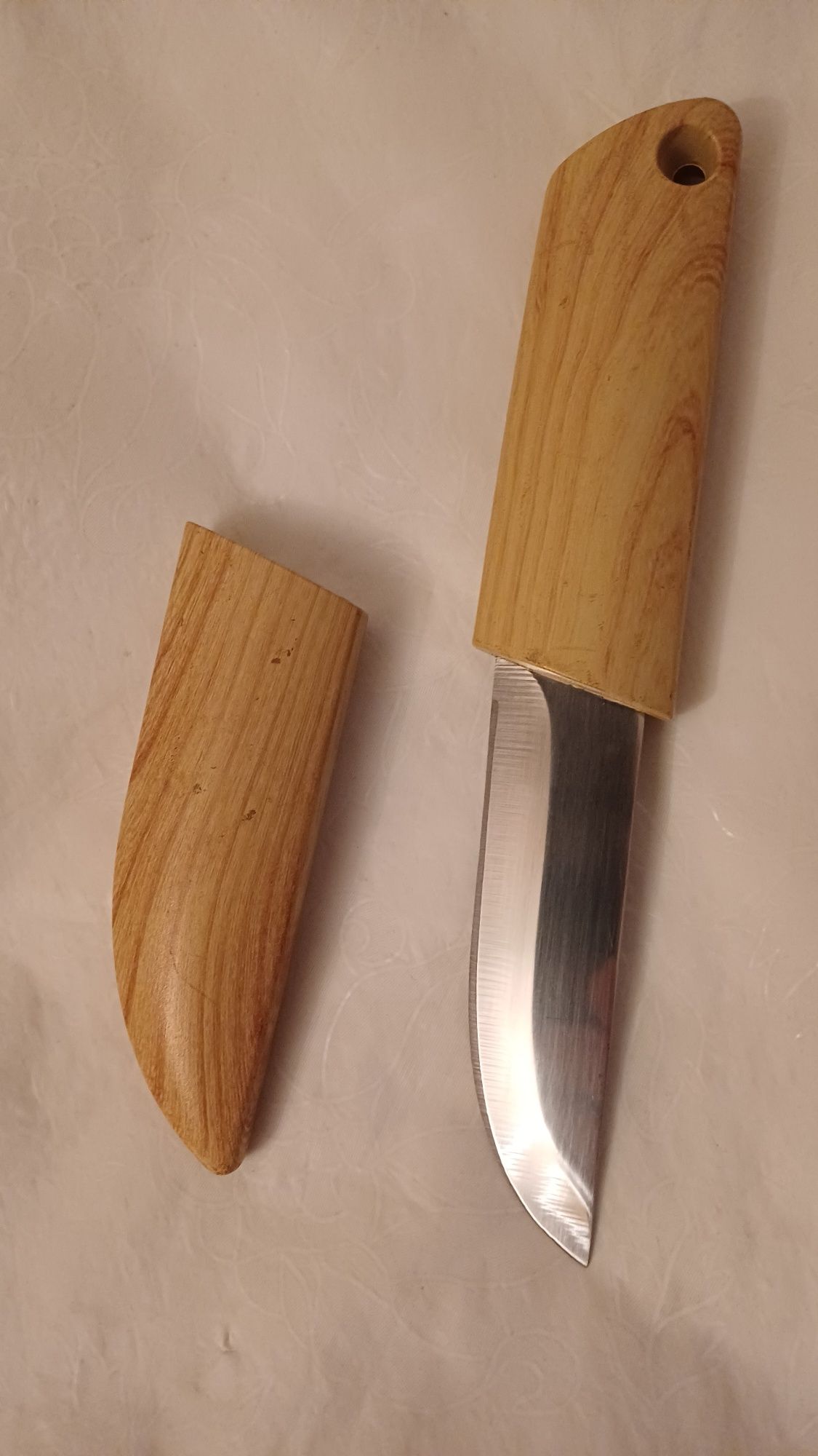 Продам нож для рыбалки.