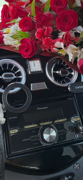 Pioneer FH-X775BT modeli srochno 700 qib beraman