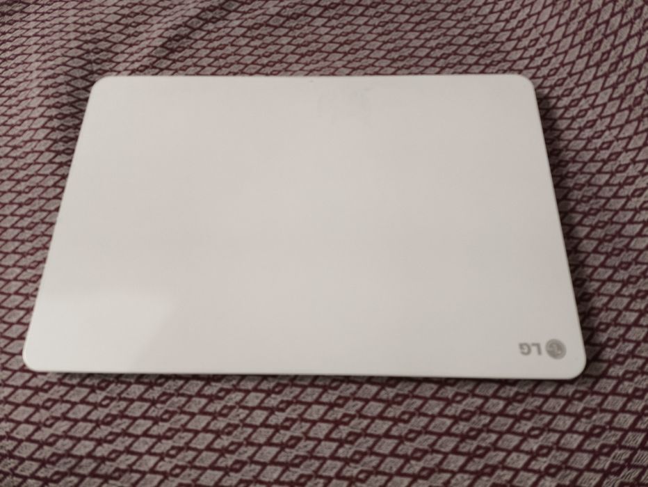 Продам ноутбук LG 15u34