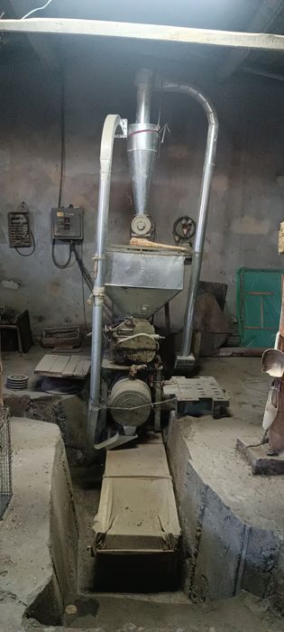 Un tegirmon sotiladi