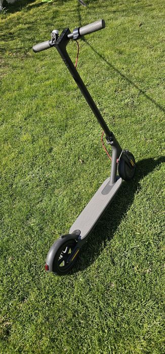 Vand Trotineta electrica Xiaomi M365 ca noua