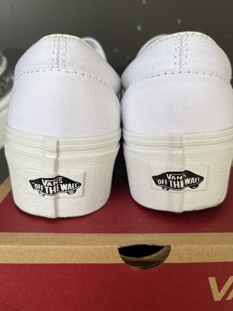Оригинални кецове Vans