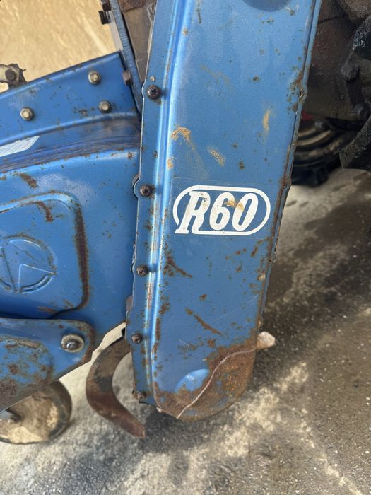 Meni koreski traktor