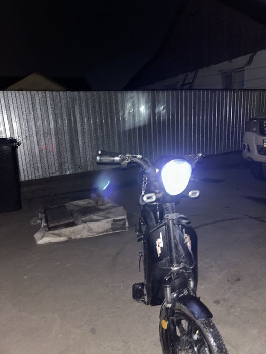 Электроный скутер sup