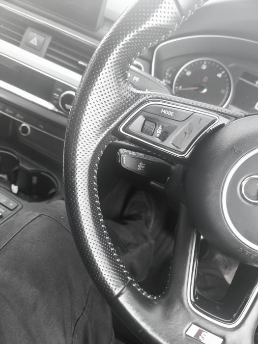 Volan s-line cu padele audi a4 a5 q5 b9 an 2016 pana 2020