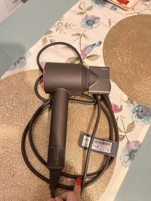 Фен Dyson оригинал б/у в отличном состоянии