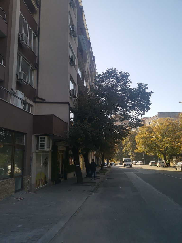 Дава се под наем Двустаен апартамент в Стара Загора, Македонски - 78 кв.м за 357 € - Снимка #1