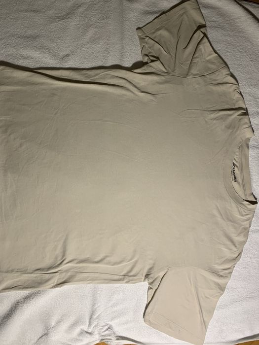jack and jones t-shirt  Size: L Price: 20 lei