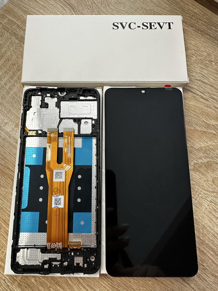 Оригинален дисплей за Samsung A06 / A065F / с рамка