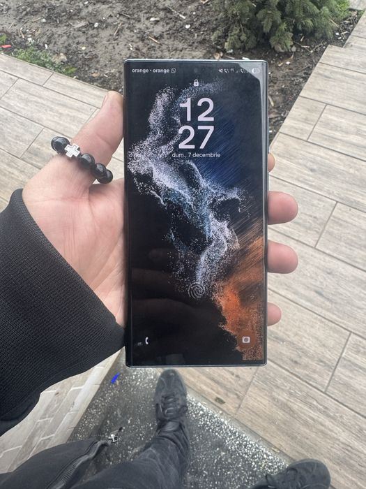 Vand Samsung S22 ultra,128gb,impecabil,tinut in husă