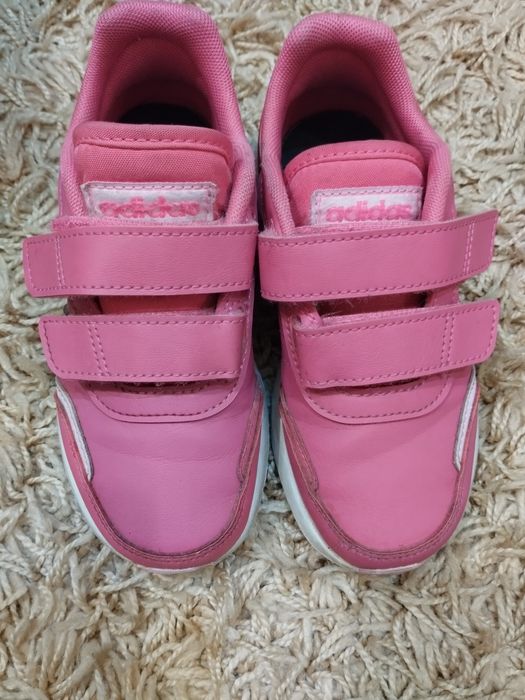 Маратонки адидас