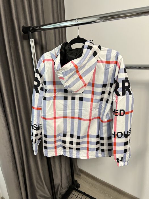 Geaca BURBERRY super calitate