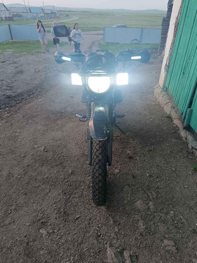 Продаётся мотоцикл 200куб