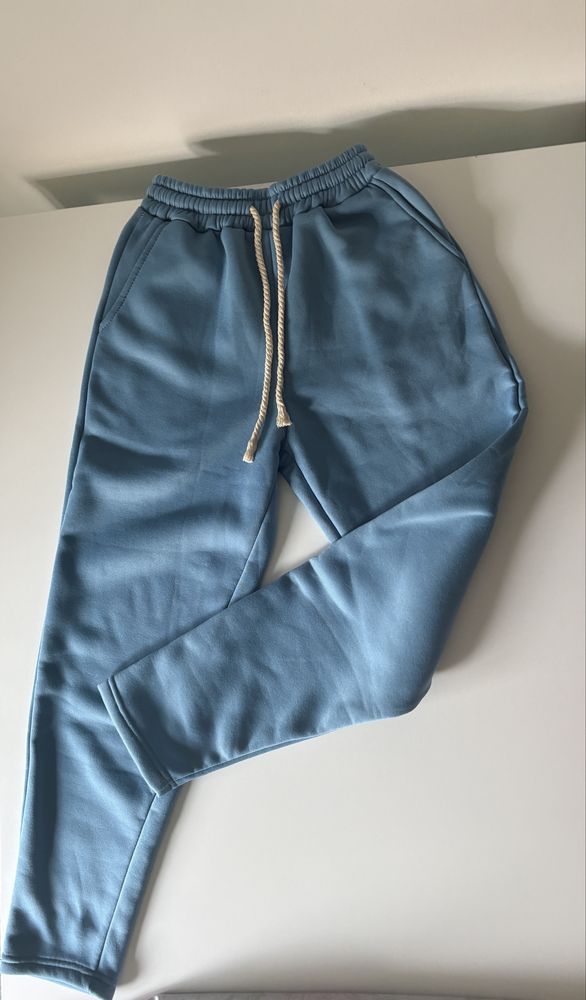 Pantaloni Syna World