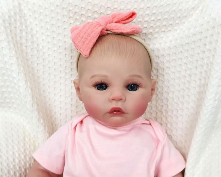 Papusa Reborn bebelus realist cu corp silicon sau textil  NOUA