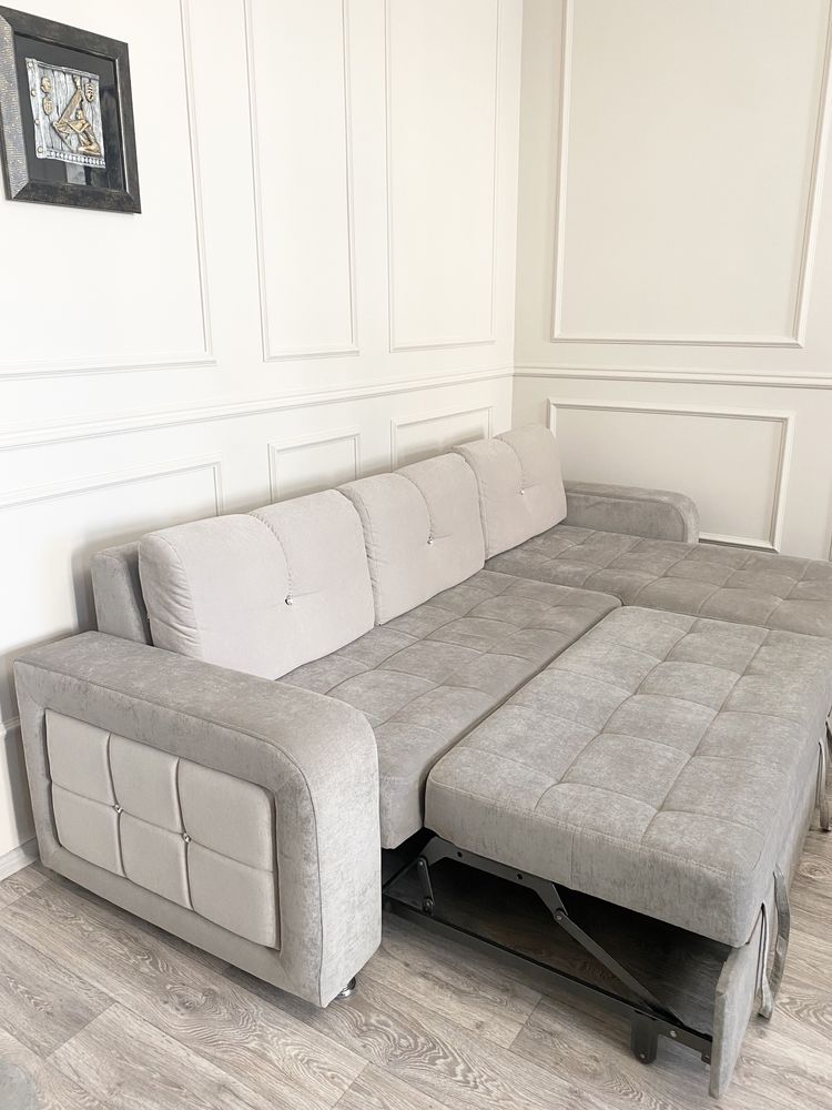 Стильный модульный раскладной диван