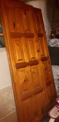 Продам деревянный дверь