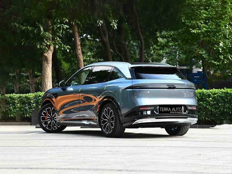 Zeekr 7X в наличии и на заказ