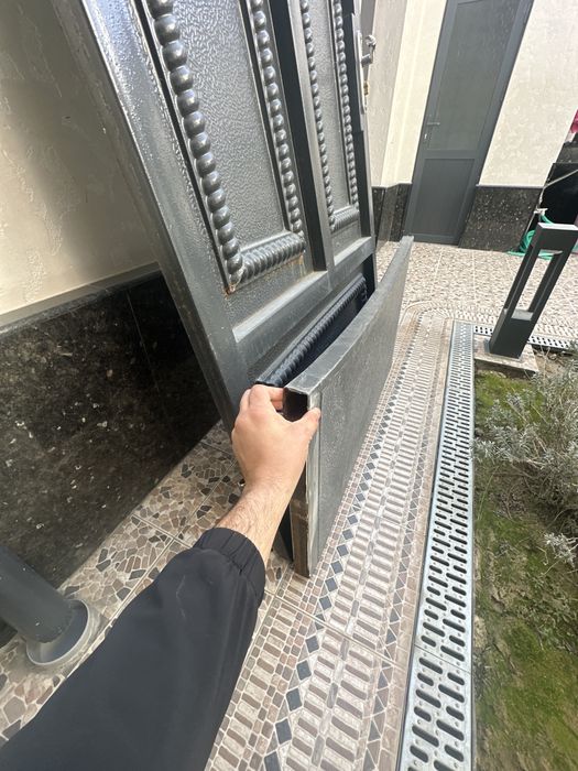 Продается  дверь