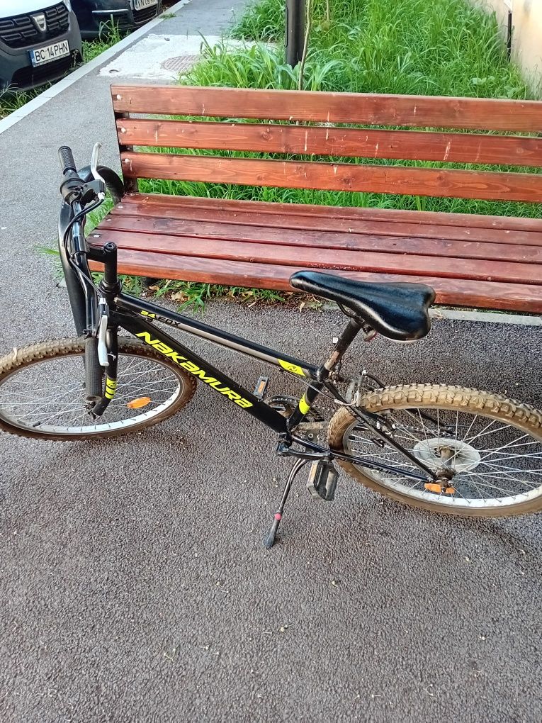 Vând bicicleta pt copii