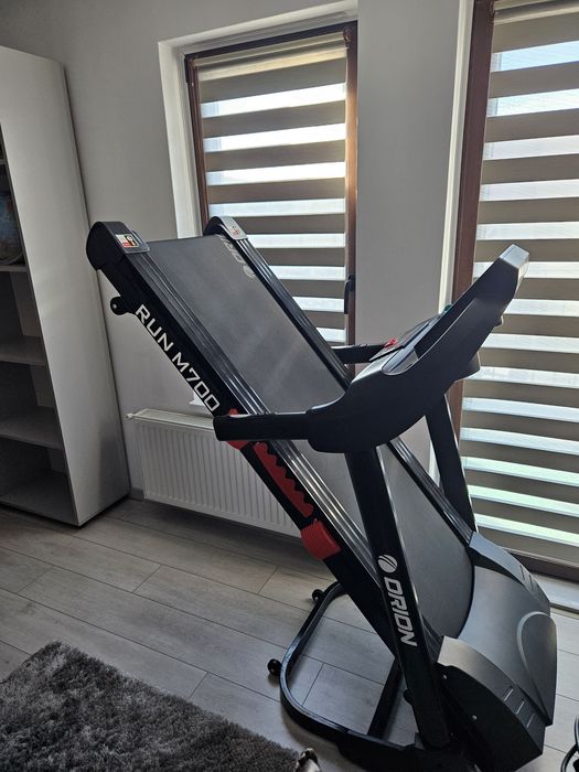 Banda alergat electrica Orion RUN M700 CADOU set gantere