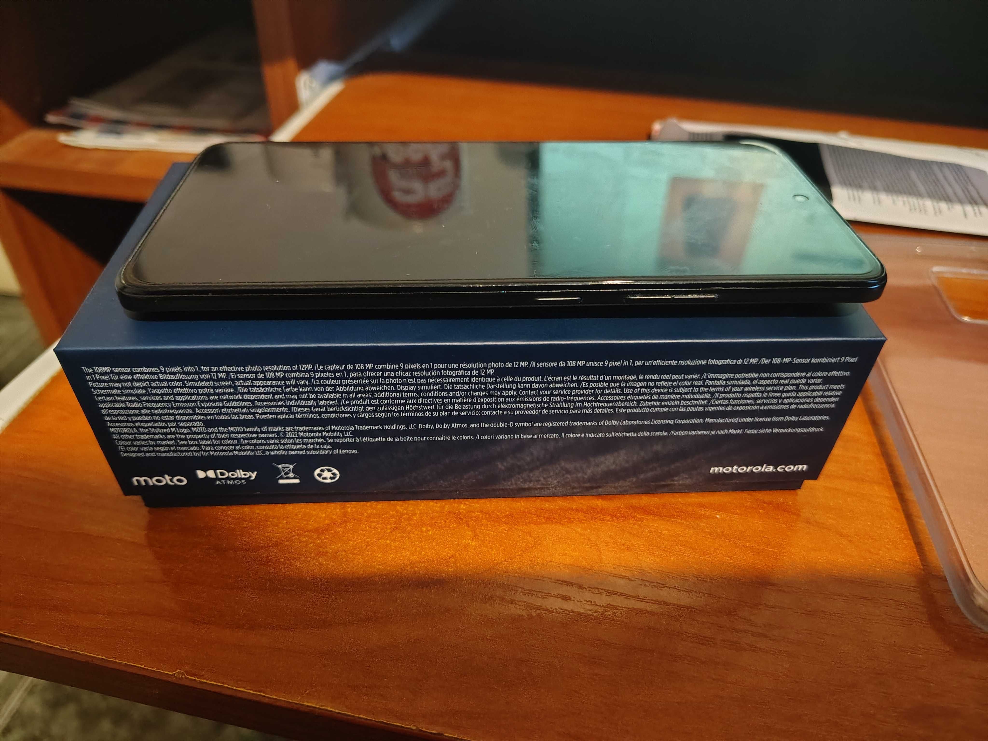 MOTOROLA G72, 128GB, RAM 8 GB, 108+8+2 MP с Гаранция